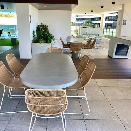Koko Luxury Apartment In Broadbeach Gold Coast Exterior photo